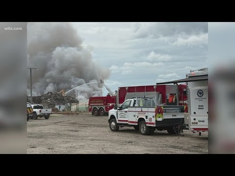 Firefighters battle massive blaze in Orangeburg County - YouTube