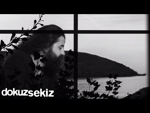 Koray Avcı - Öyle Bir Aşk Ki (Baba) (Lyric Video)