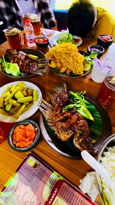 Wisata kuliner di warung wareg Batu #warung #kulinerbatu #wisatabatu #makananenakdiindonesia