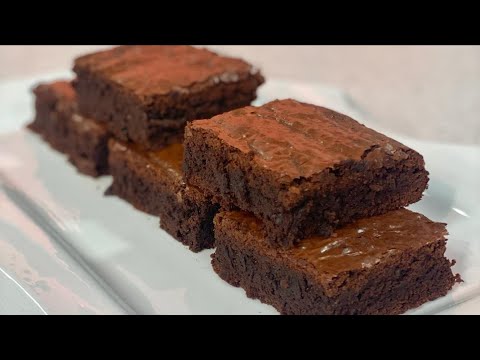 Video: Si t'i bëni brownies më shumë ëmbëlsira?