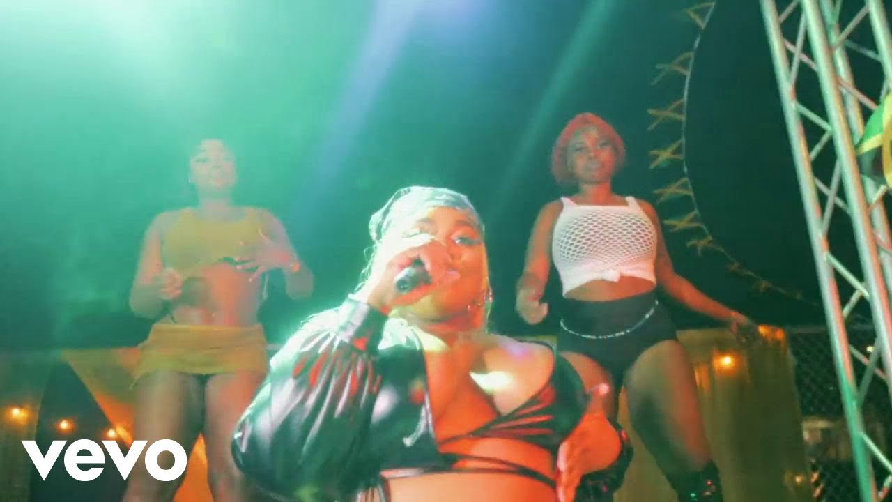 Nequa Rebel - Batty Big Suh (Official Video) Nequa Rebel - Batty Big Suh (Official Video)