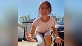 Video-Miniaturansicht von „TikTok Dance| Music by The Chainsmoker & Coldplay| Something Just Like This...“