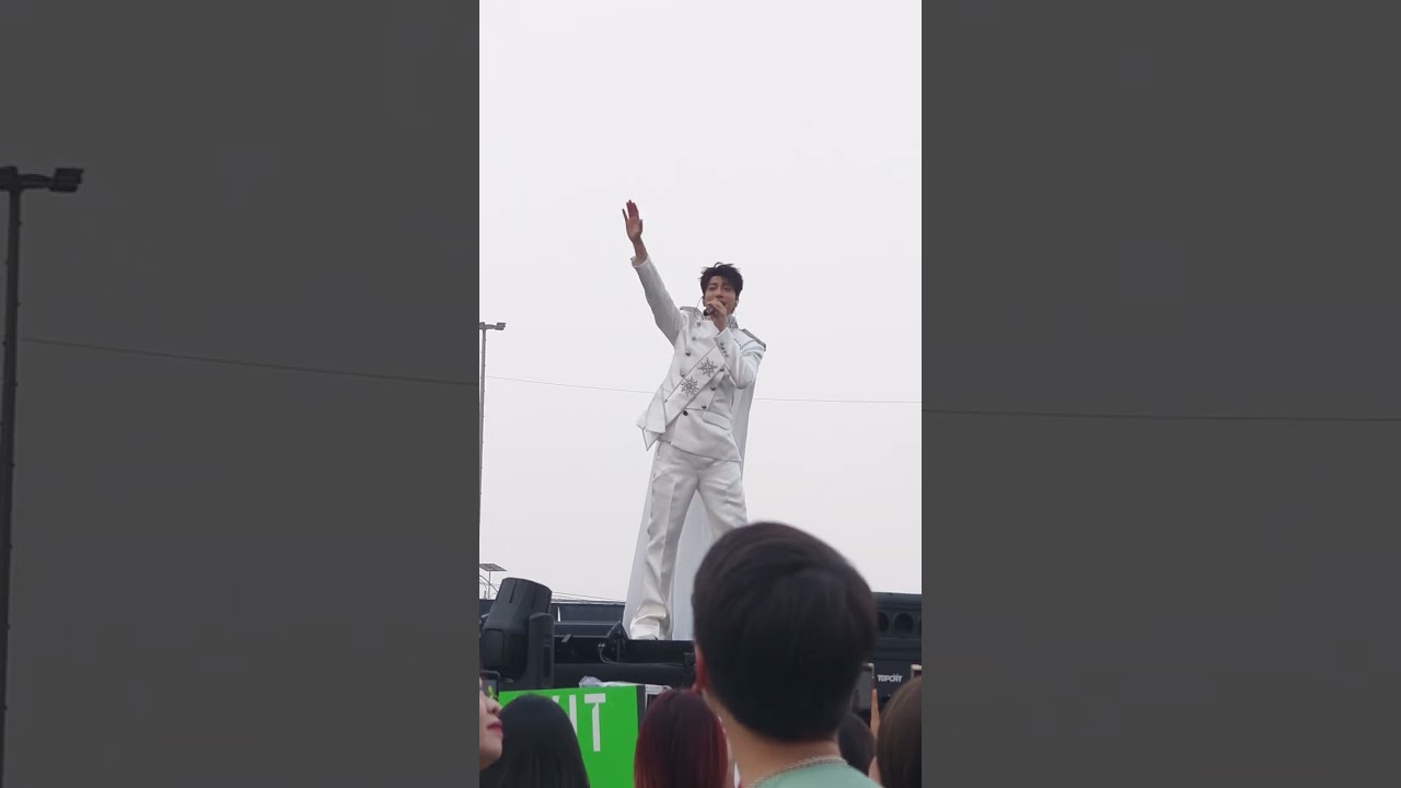 Bầu trời này có e - Bố Ti