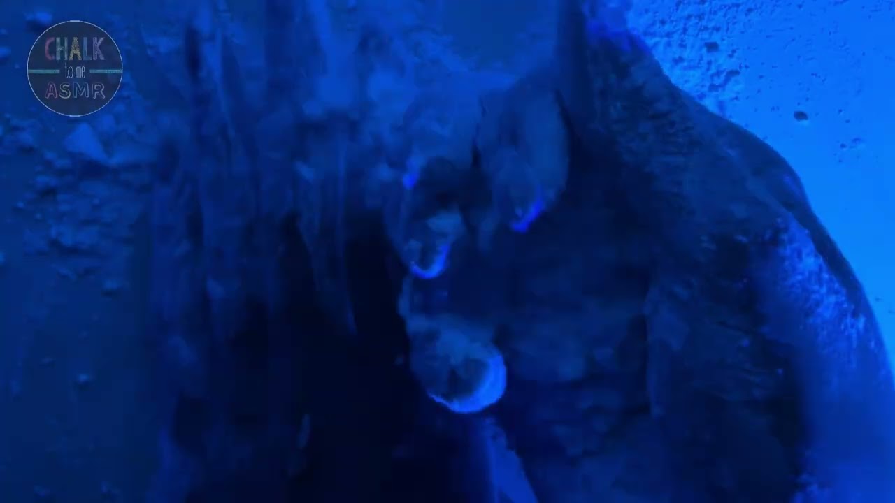 FULL BLUE CORNSTARCH CRUNCHY CRUSH AND POWDER PLAY!! 🫐 💙 #relax #crunchycrumbles #asmrcrushing