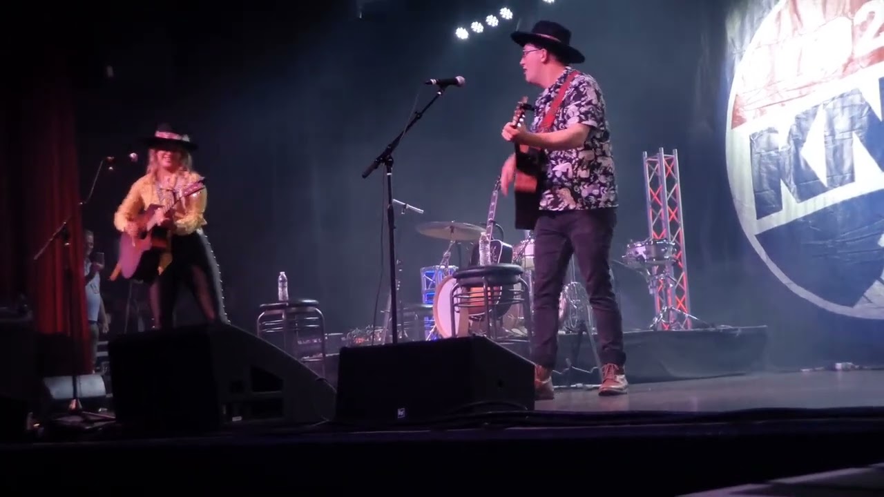 Lainey Wilson [Live] Queen Cover Fat Bottom Girls, 1st Song in Set @ Marquee Theatre Tempe, AZ