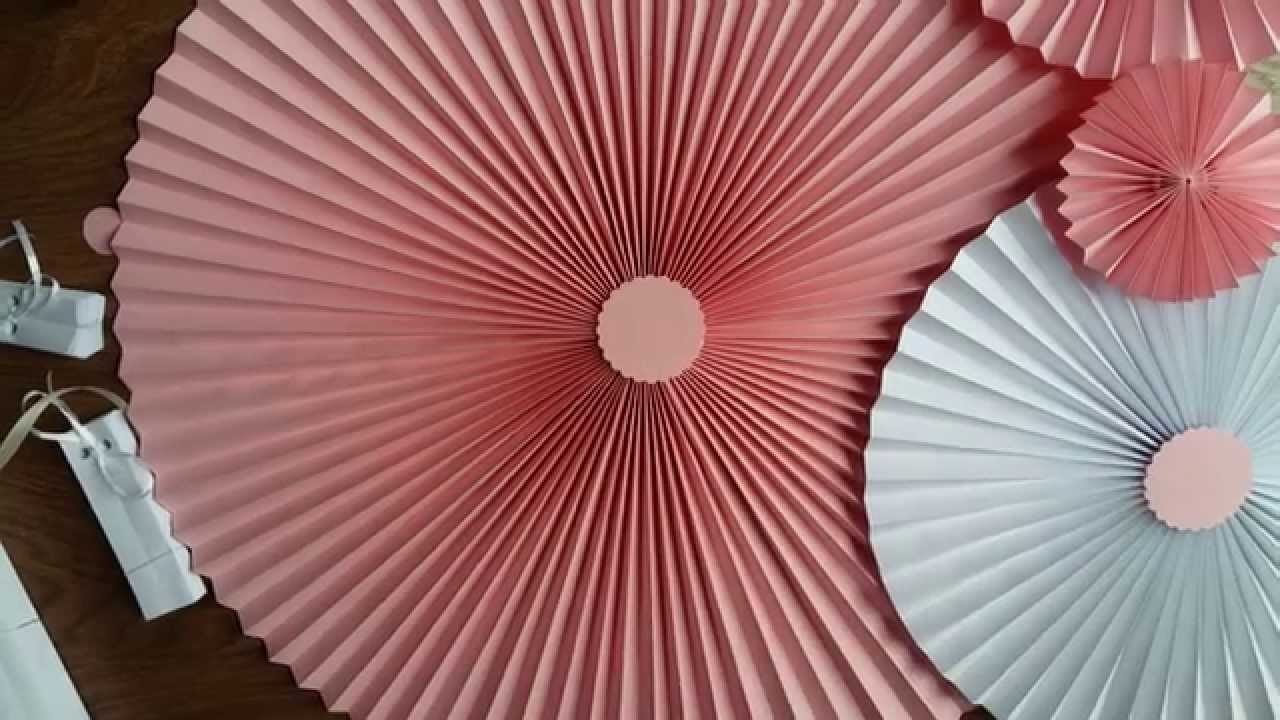 Бумажные круговые веера для декора
