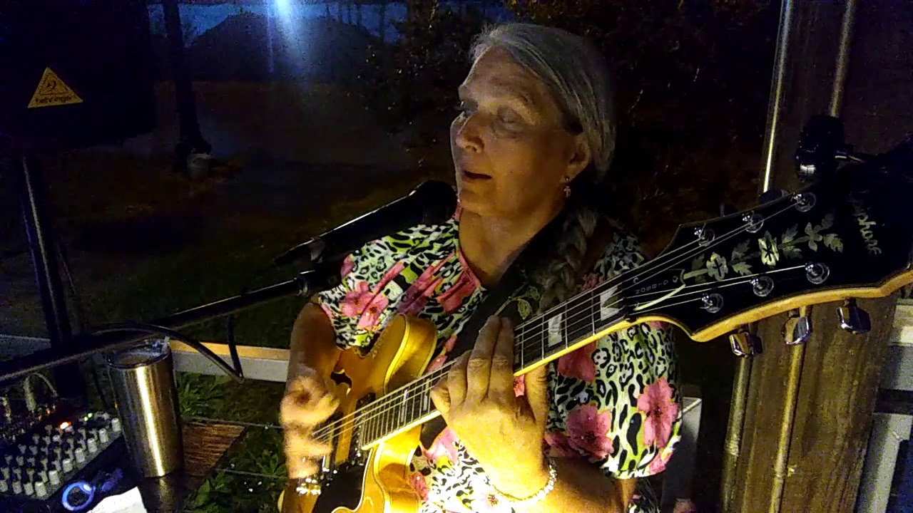 Patty Sanphy plays Smooth Operator