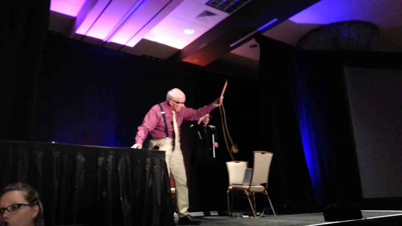 Lubor Fiedler performs red or green cards