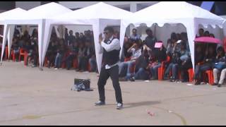 Roger Bot - Performance 2014