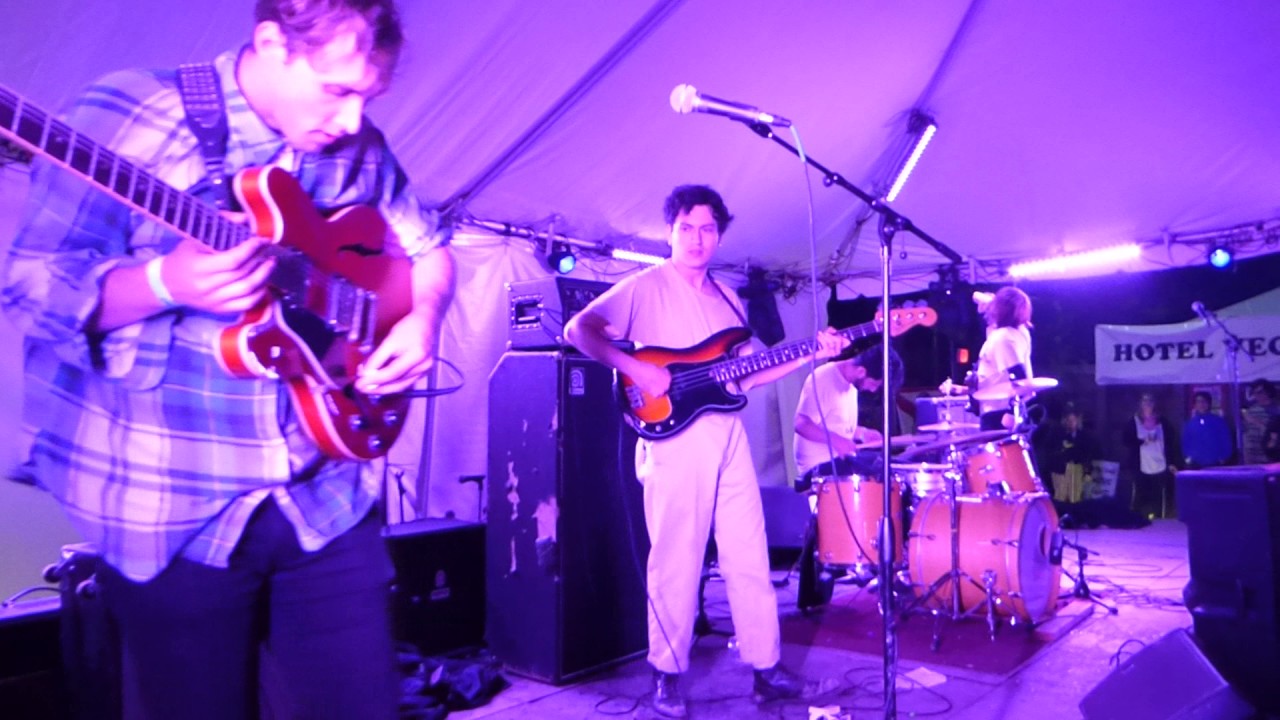 Tonton Meatbodies - Wahoo → Off (SXSW 2017) HD di YouTube Tonton Meatbodies - Wahoo → Off (SXSW 2017) HD di YouTube