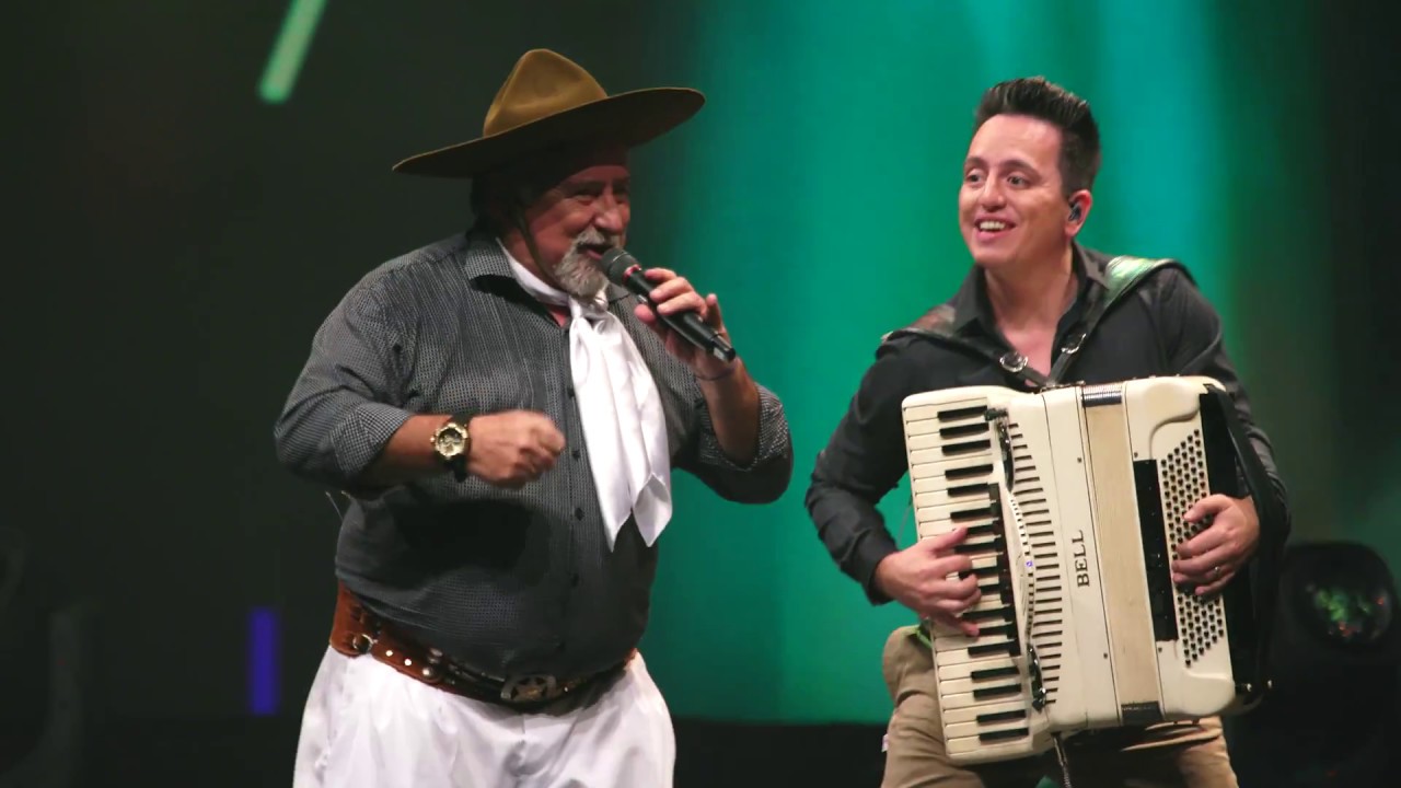 Vanerão Sambado Gaucho Fronteira DVD 50 anos Part. Especial Grupo Tradição YouTube Vanerão Sambado Gaucho Fronteira DVD 50 anos Part. Especial Grupo Tradição YouTube