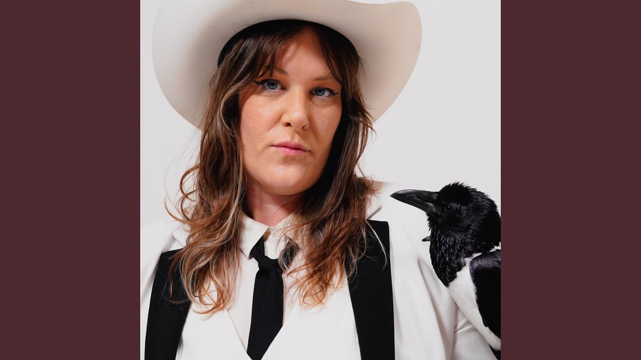 YouTube पर City Birds देखें YouTube पर City Birds देखें