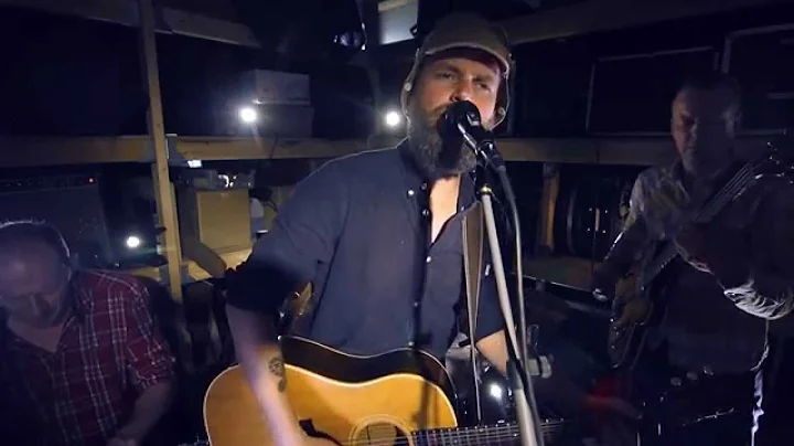 Julia Wants To Take Me Home - performed live by Ba...