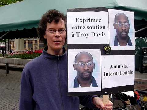 May 19th Protest for Troy Davis - Montreal - Words...