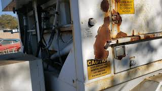 Dump trailer trash compactor