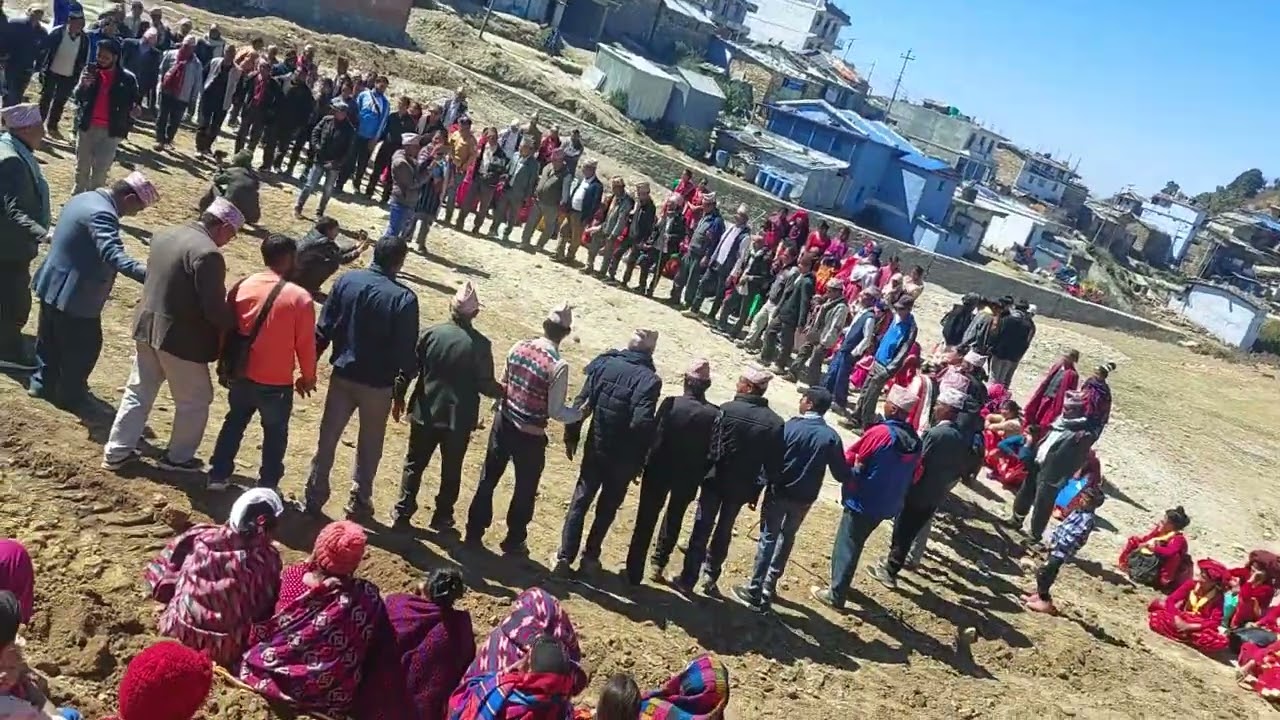 #कमलबजार मा दिपक रिमाल र धौली बयक बिच भयो गितै बाट झगडा कमलबजारमा आजको देउडा ‎@KAMALBAZARMEDIAKBMTV 