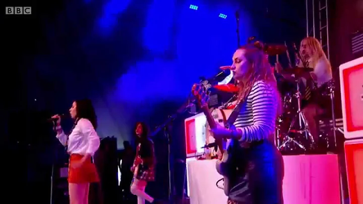 Charli XCX - London Queen Live Glastonbury 2015