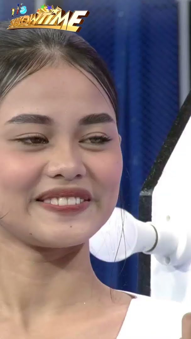 From one queen to another! #shorts | It's Showtime
