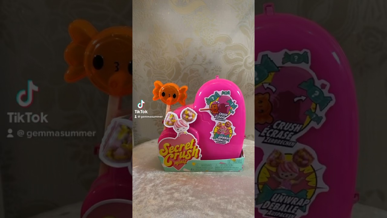 Smashing a secret crush minis 🩷 