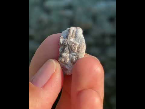 СТАВРОЛІТ - натуральний камінь, видео 1