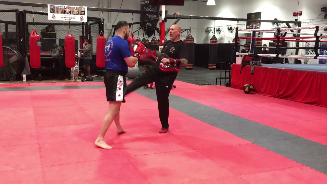 Pad work with One Kick Nick at OKG