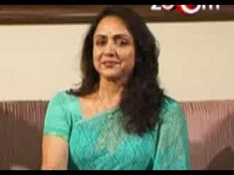 Hema Malini reveals the sceret of her eternal beauty - YouTube