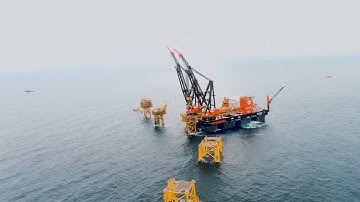 !!Offshore Heavy Lift Topside Installation by Total and Heerema Marine Contractors!!