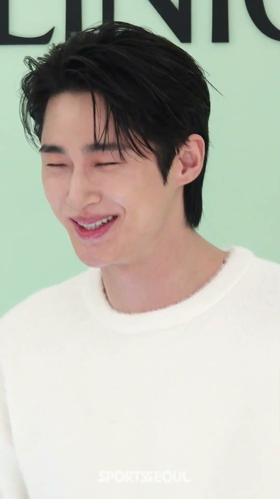 변우석, 윙크는 어려워요 #ByeonWooseok