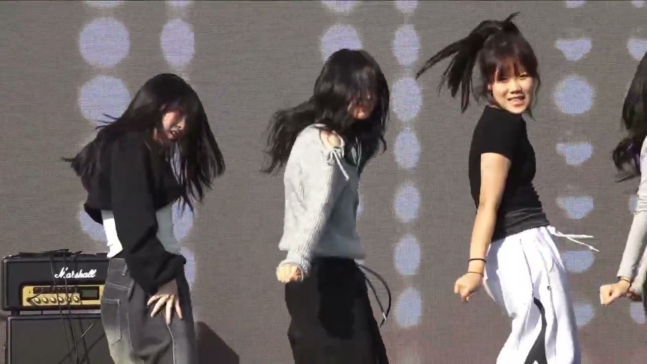 EXO-LOVE ME RIGHT / aespa-Pink Hoodie / KISS OF LIFE-Midas Touch(SRD)