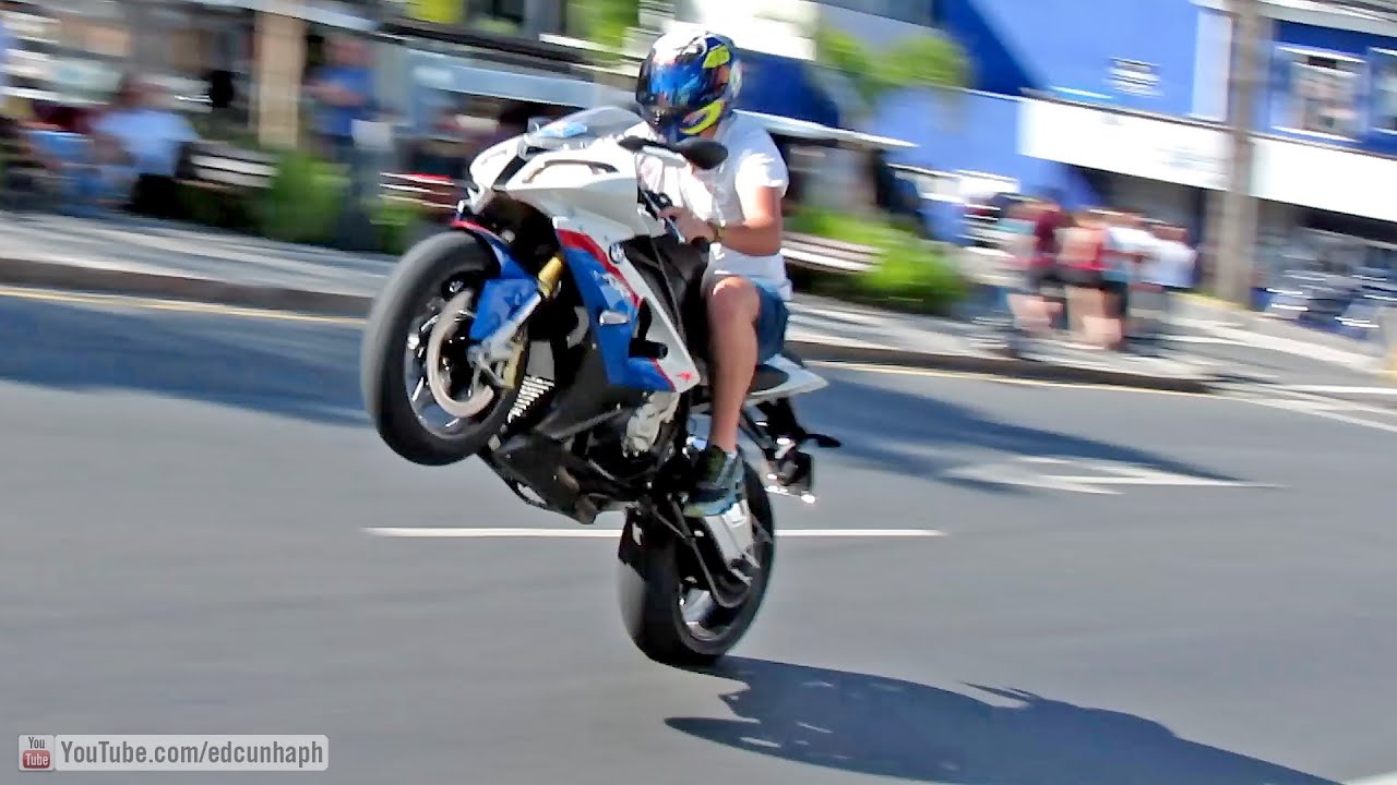 ⁣Best of Bikers 2014 - Superbikes Burnouts, Wheelies, Revvs and loud exhaust sounds!