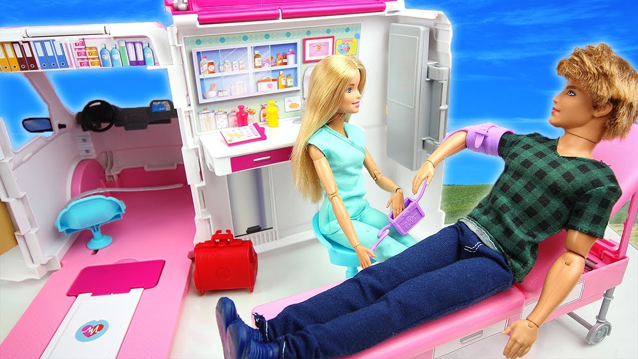 camion ambulance barbie