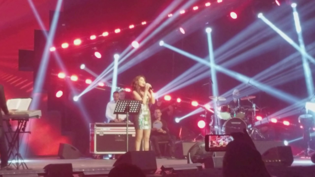 Elissa - Sa2altak Habibi - Feyrouz  اليسا - سألتك حبيبي ل فيروز - Beirut Holidays 2017