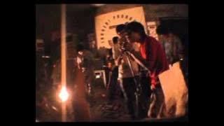 Lipstik Lipsing - Suburban Love (Live Perform Retro)