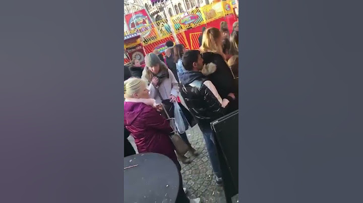 Undercover Police catches pickpocket