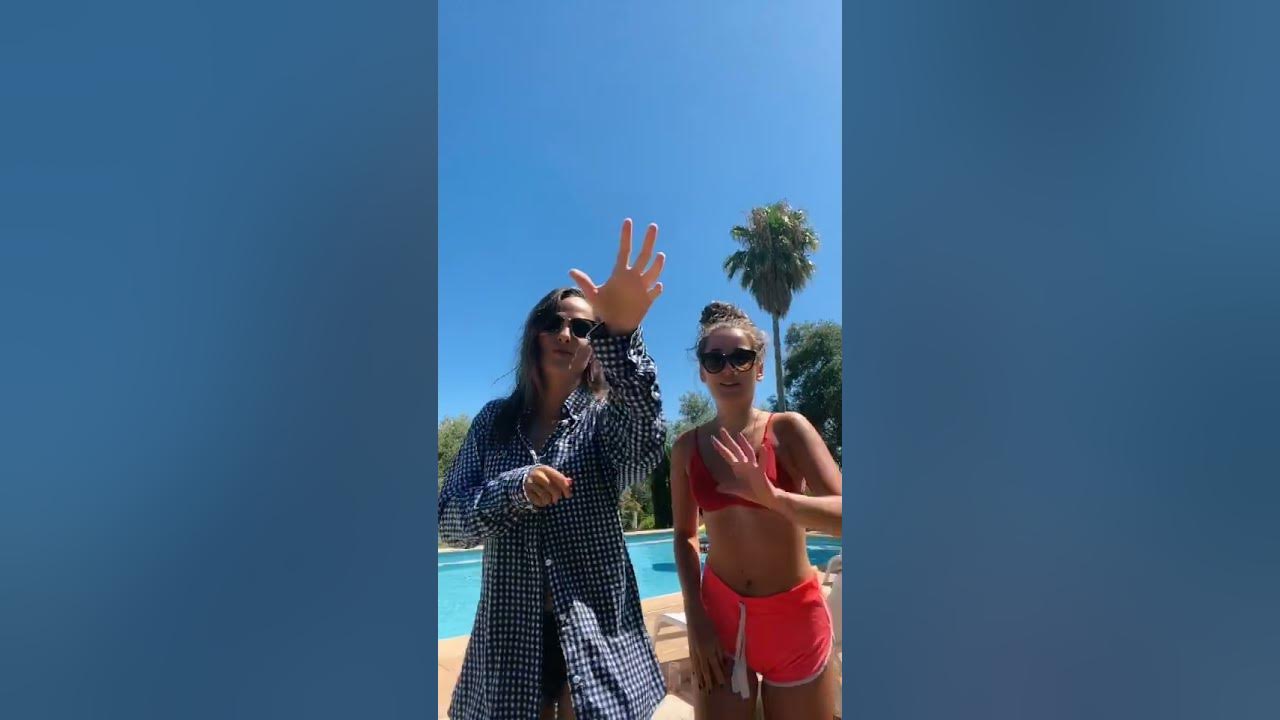 PIDI ET APO DANSENT A LA PISCINE (NOUVEAU TIKTOK)💖 ️️😍 YouTube