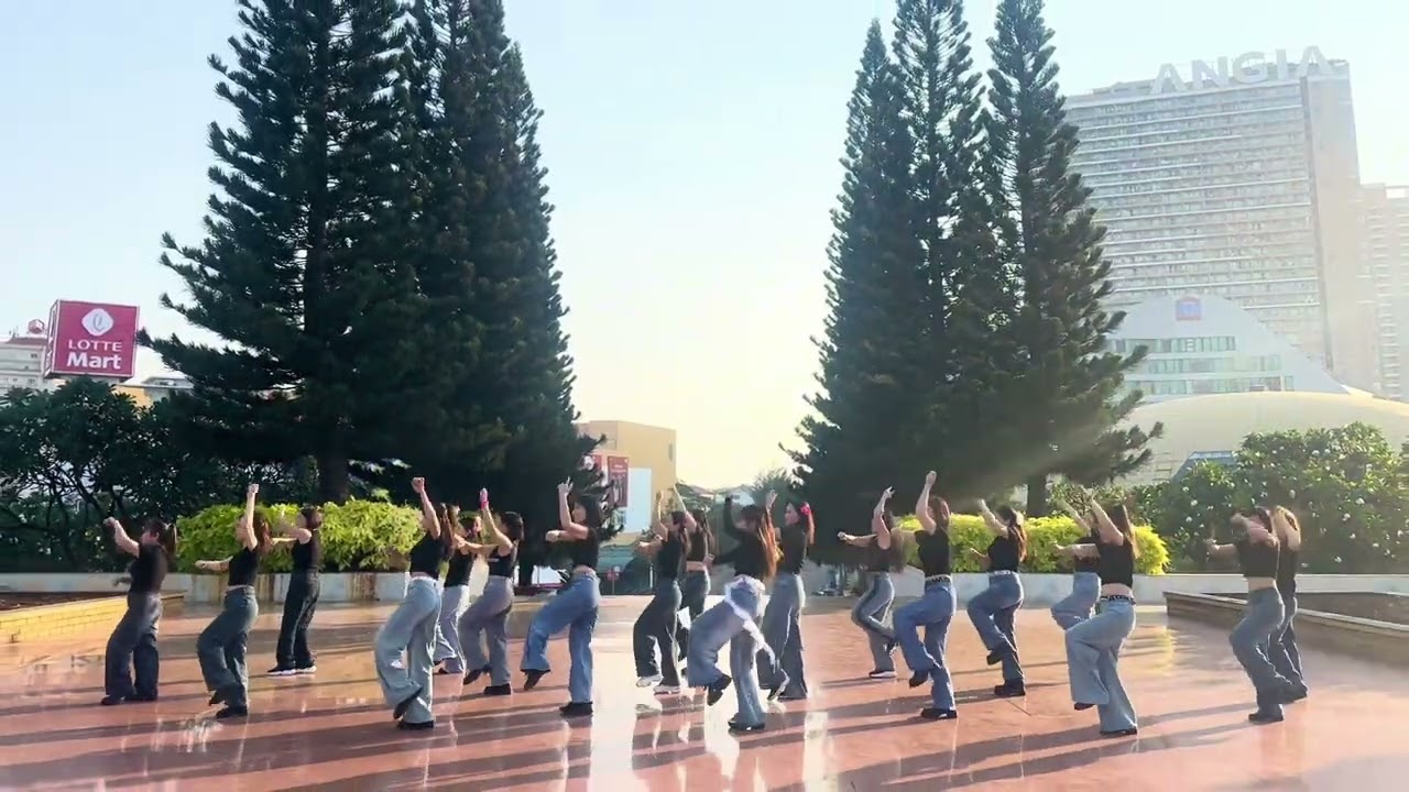 Ngôi sao lẻ loi / zumba dance / team Hoa Hồng 