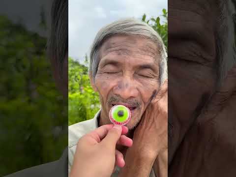 Ông nội tội nghiệp và Em bé siêu dễ thương😂🍈🍇🍓#shorts #cute