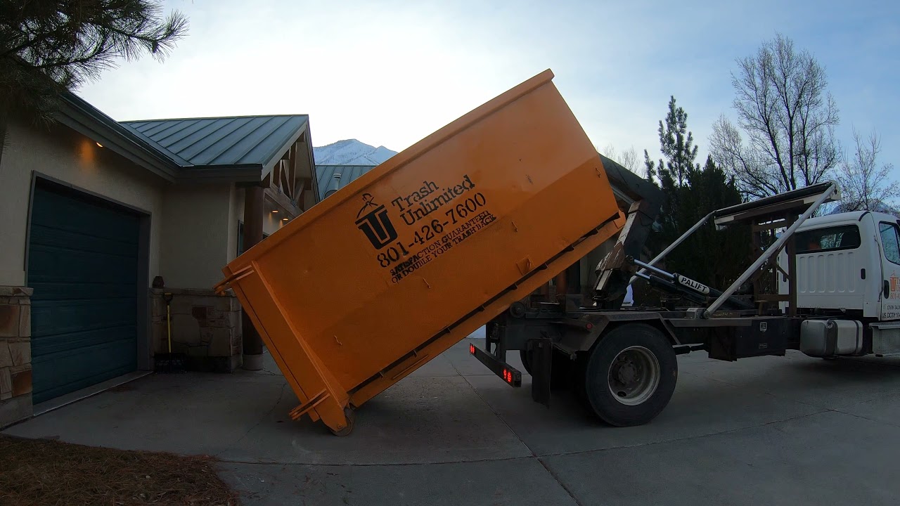 Trash Unlimited 17-Yard Roll-Off Dumpster Drop