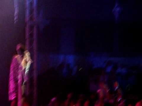 Katy Perry Live at Dinah Shore 2009 (from Backstag...