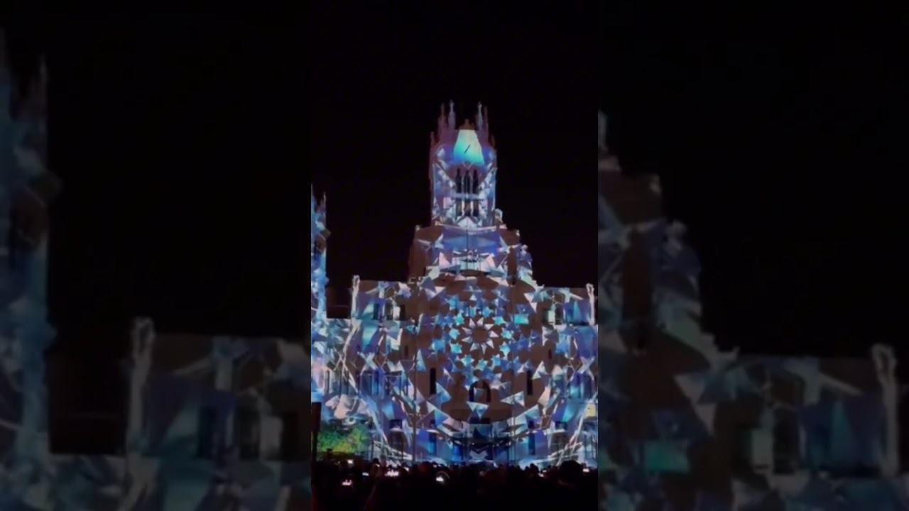 🎄🪅🎅The Christmas spirit has arrived in Madrid, taking residence at the Palacio de Cibeles