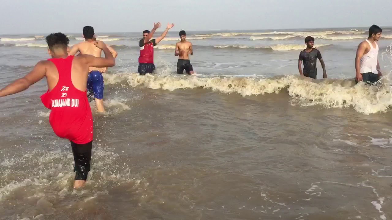 Jampor Daman Boxers enjoy jampor beach - YouTube
