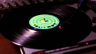 Vinyl Showdown - A Taste of Excitement (Carnaby Street Pop Orchestra)