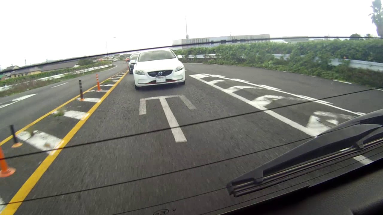 ドライバーなら必ず知っておくべき 煽り運転の対策と対処法 おにろぐ