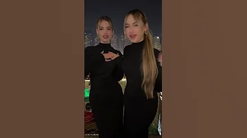 لانا ولين مع أغنية ايه ده كل ده انا قلبي دق دق انا حالي مش تمام 