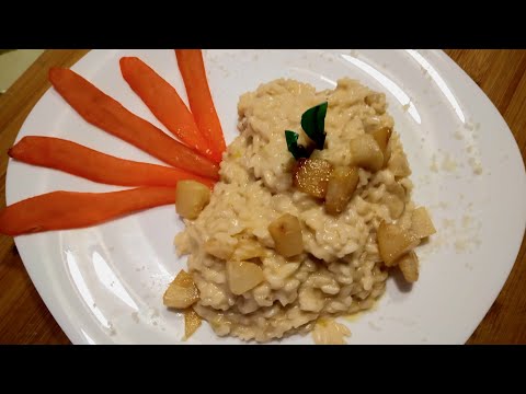 RISOTTO CON GORGONZOLA E PERE