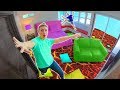 FLOOR is LAVA in HOTEL!! (SIS vs BRO Challenge)