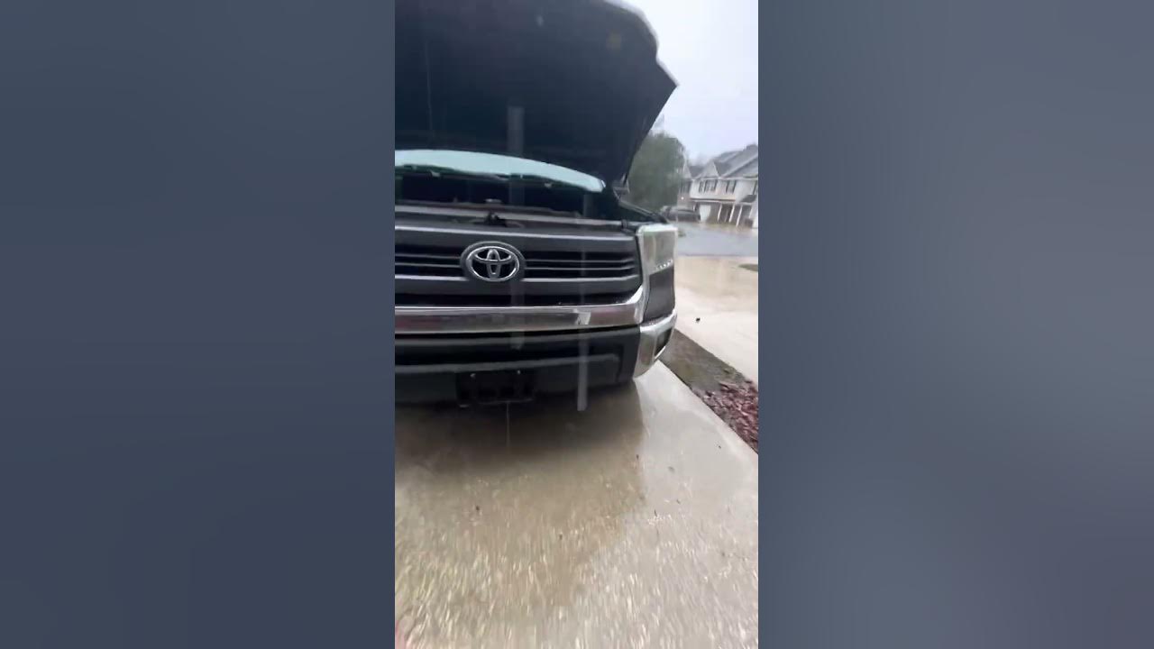 2014 - 2021 Toyota Tundra Blinker Bulb Issue and Fix - YouTube