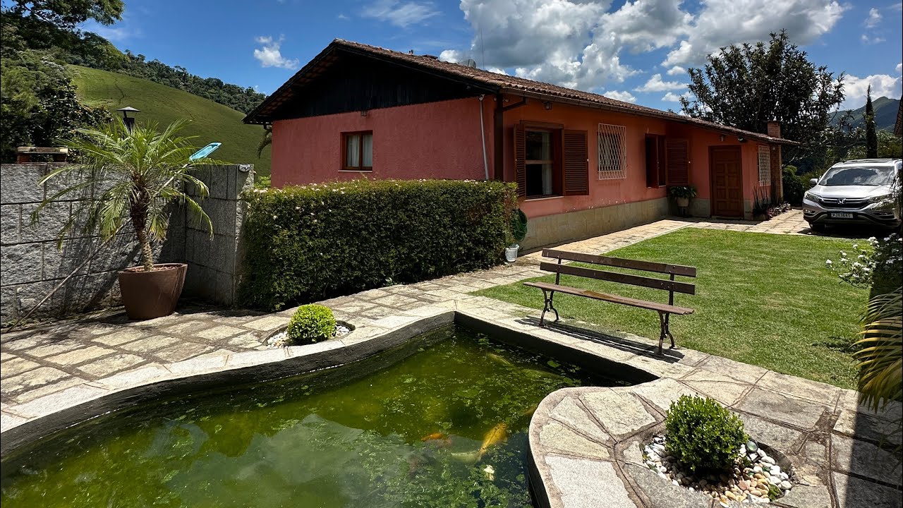 CA0847 | Casa de Serra linear 3 quartos estilo chácara terreno 2.650m2 vista para mulher de pedra