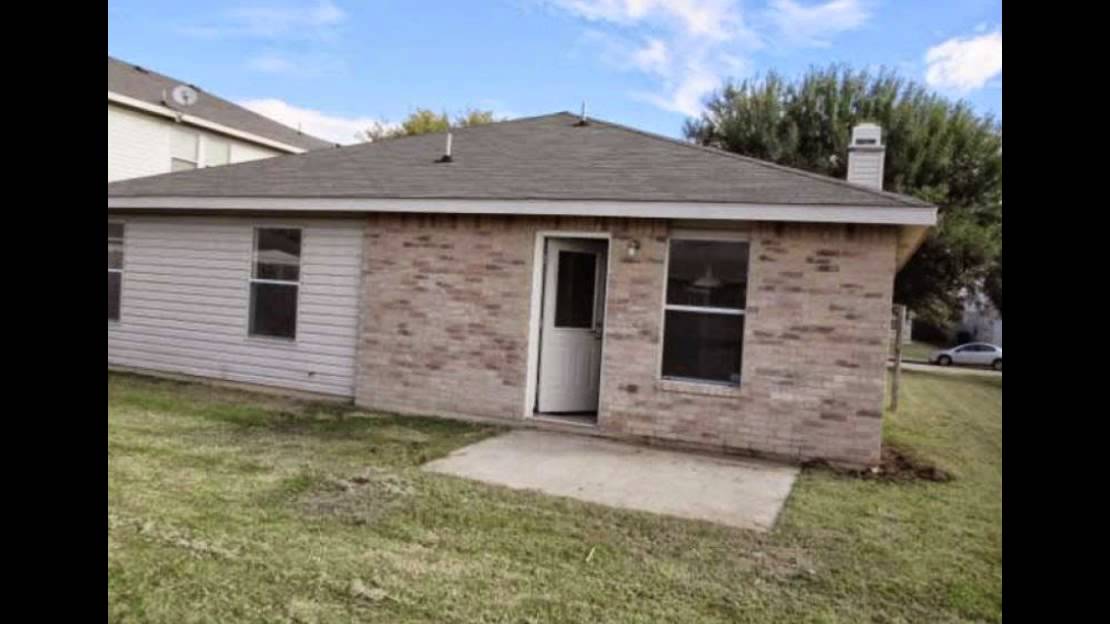 Cesareo Dr Grand Prairie, TX Foreclosed Home HUD Home Dallas County