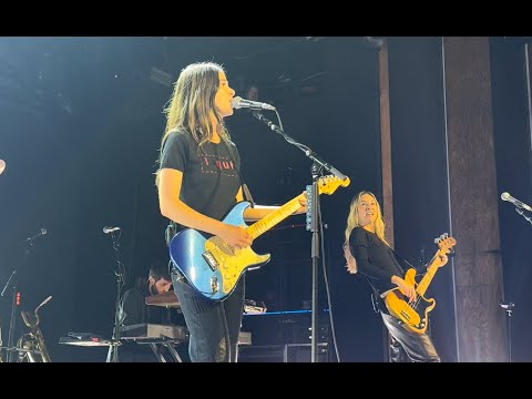 HAIM "Down To Be Wrong" (live debut) The Bellwether, Los Angeles, CA 4.23.25